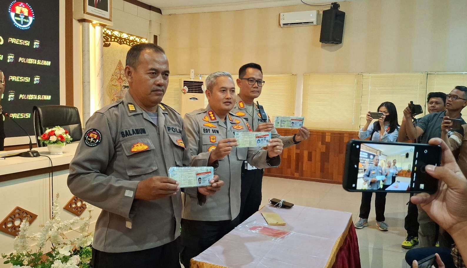 Pengemudi BMW Tersangka Tabrakan Maut Diduga Koleksi Plat Nomor Palsu