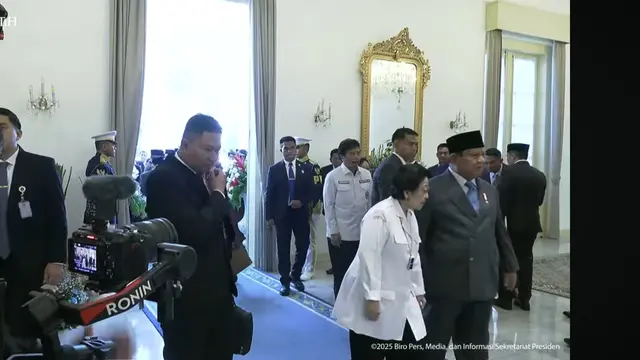 Prabowo dan Megawati Terlihat Berbincang Usai Upacara Hari Lahir Pancasila