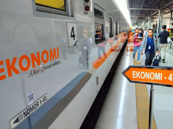 KAI Tawarkan Potongan Harga 30 Persen untuk 14 Kereta Ekonomi selama Liburan Sekolah