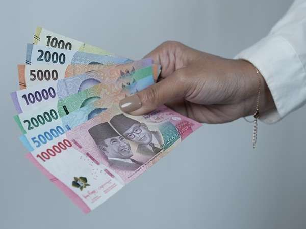 Ketegangan Israel-Iran Berisiko Melemahkan Rupiah