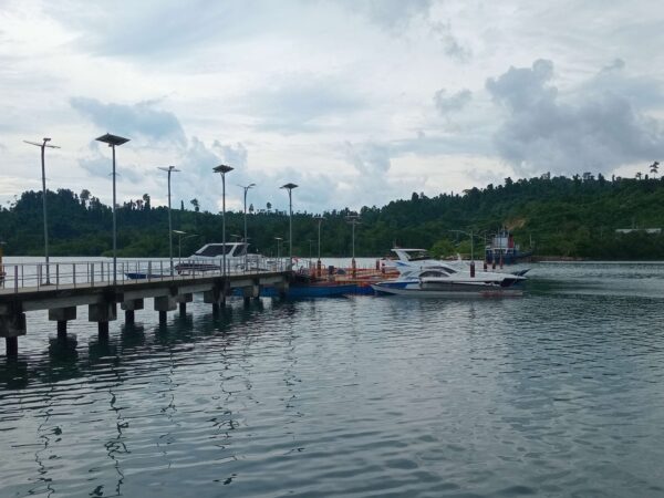 Pariwisata Jadi Tulang Punggung PAD Raja Ampat, DPR Soroti Ancaman Tambang Nikel