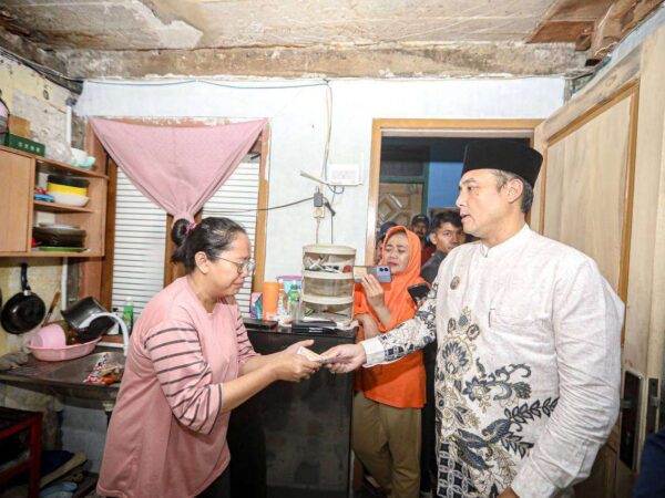 Erwin Tinjau Korban Kekerasan Rentenir, Tegaskan Penyelesaian Hukum