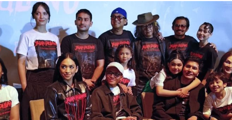 Film Horor “Jalan Pulang” Siap Tayang 19 Juni, Hadirkan Trio Ikon Horor Tanah Air