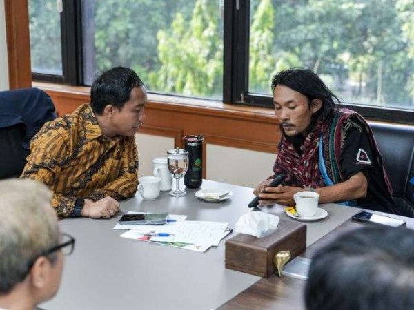Menteri Kehutanan Dorong Evaluasi Menyeluruh Keamanan Pendakian Gunung