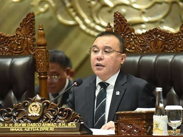 DPR Bentuk Tim Khusus untuk Awasi Penulisan Ulang Sejarah oleh Kemenbud