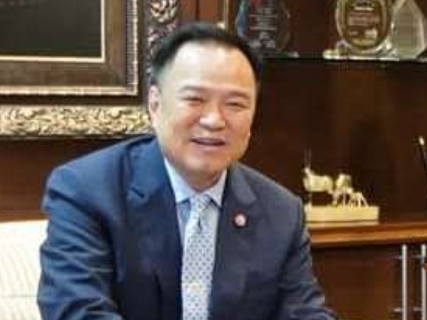 Anutin Charnvirakul Resmi Jabat Perdana Menteri Baru Thailand
