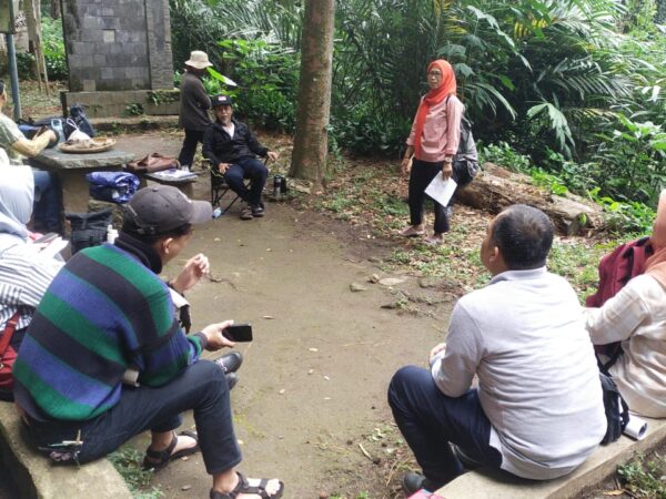 Pelatihan Public Speaking Kampung Tangguh Nusantara Gelar Simulasi Debat di Tahura Djuanda