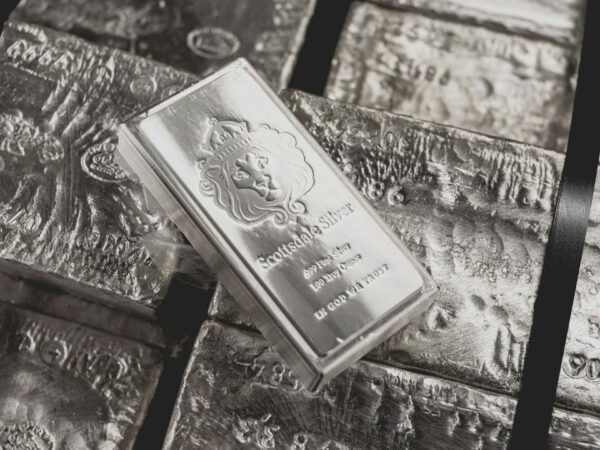 Harga Perak Antam 24 November 2025 Menguat, Naik Rp 75 per Gram